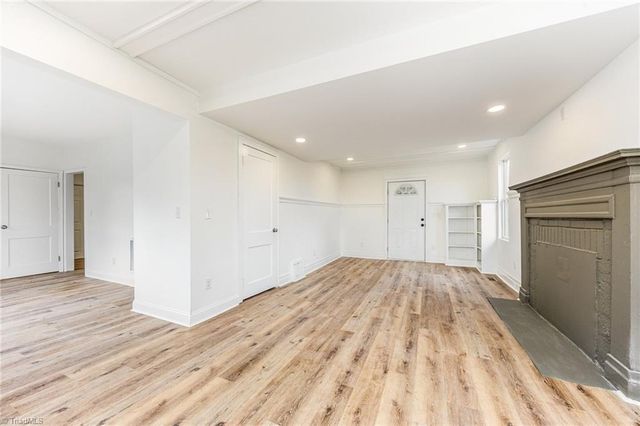 8 school Street, Thomasville, NC 27360