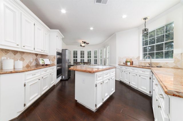 7923 Vintage Creek Drive, Spring, TX 77379