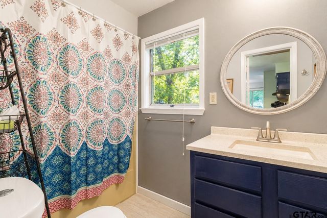 4514 Skyline, Chandler, TX 75758