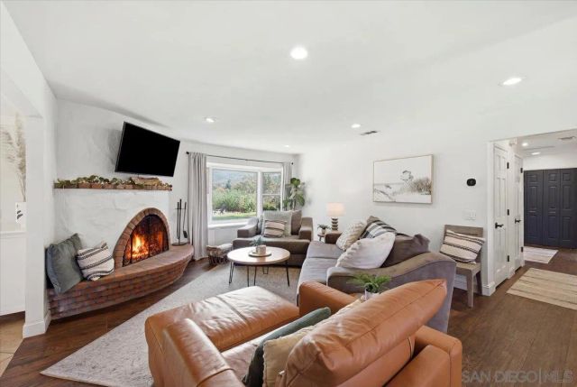 14270 Hacienda, Poway, CA 92064