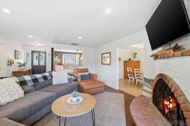 14270 Hacienda, Poway, CA 92064