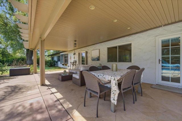 14270 Hacienda, Poway, CA 92064