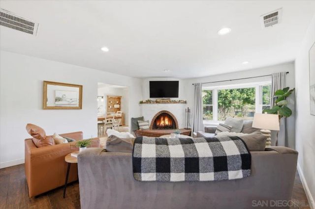 14270 Hacienda, Poway, CA 92064