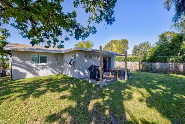 5402 NW 25th Ter, Tamarac, FL 33309