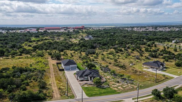 2229 Park View DR, Marble Falls, TX 78654
