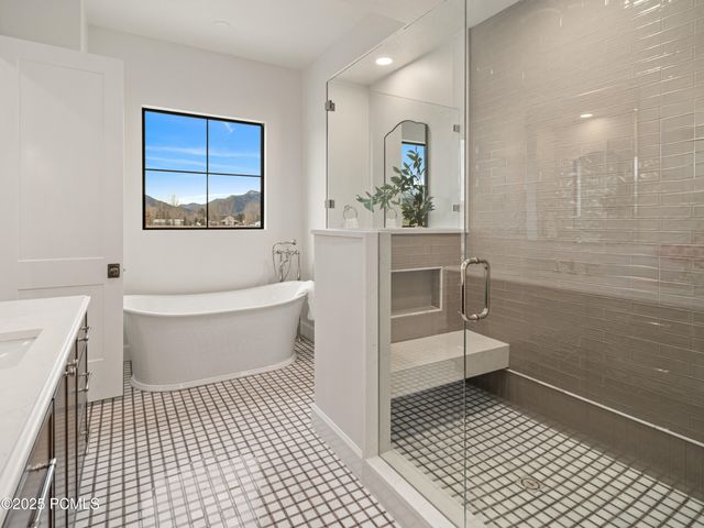 387 E 7900 Street, Huntsville, UT 84317