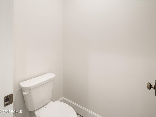 387 E 7900 Street, Huntsville, UT 84317