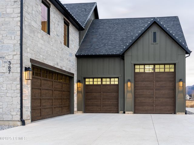 387 E 7900 Street, Huntsville, UT 84317