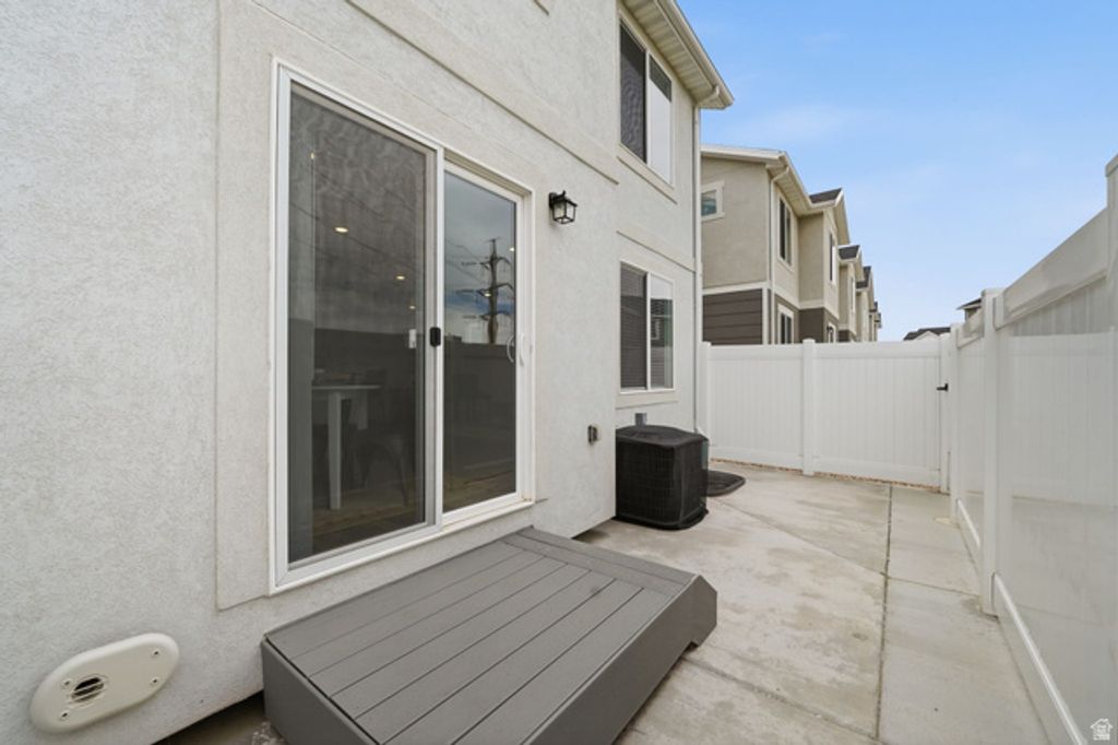 Image 22 of property listing at 1449 S WINDY RIDGE DR, Spanish Fork, UT 84660