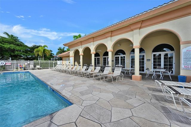 15441 BELLAMAR CIRCLE 1113, Fort Myers, FL 33908