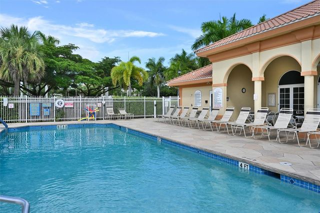15441 BELLAMAR CIRCLE 1113, Fort Myers, FL 33908