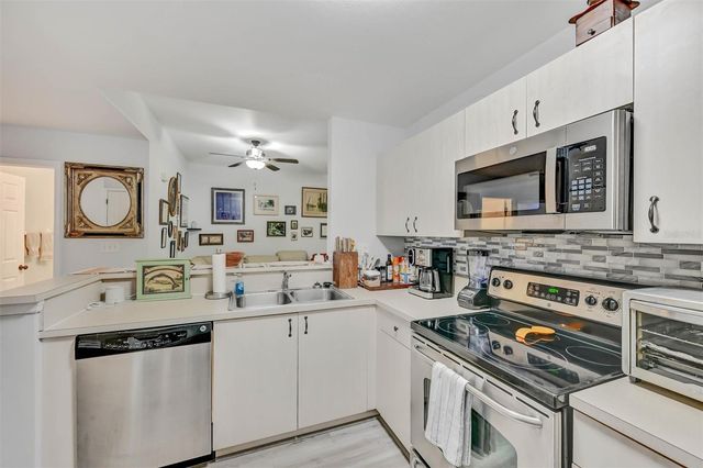 15441 BELLAMAR CIRCLE 1113, Fort Myers, FL 33908