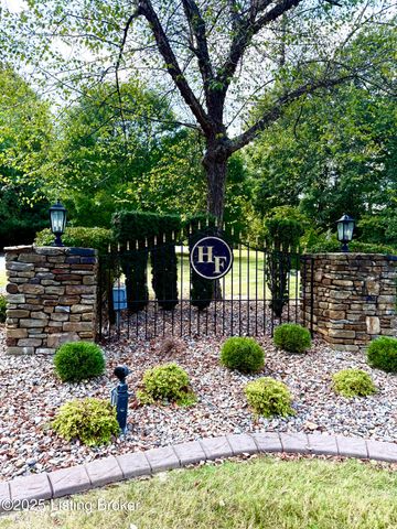 7904 Princess Wood Ct, Louisville, KY 40214