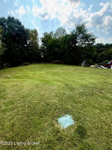 7904 Princess Wood Ct, Louisville, KY 40214