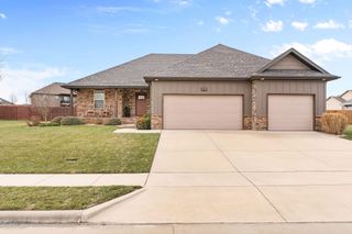 4725 S Florence Avenue, Ozark, MO 65721