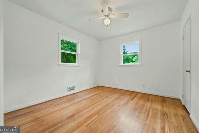3576 Lakeshore Drive, Smyrna, GA 30082