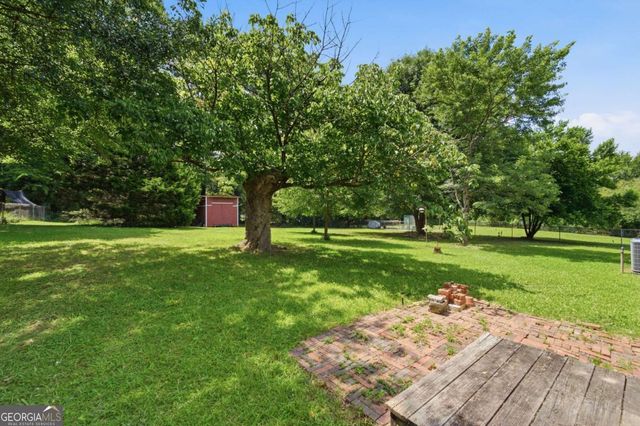 3576 Lakeshore Drive, Smyrna, GA 30082