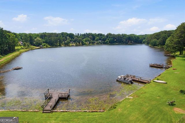 3576 Lakeshore Drive, Smyrna, GA 30082