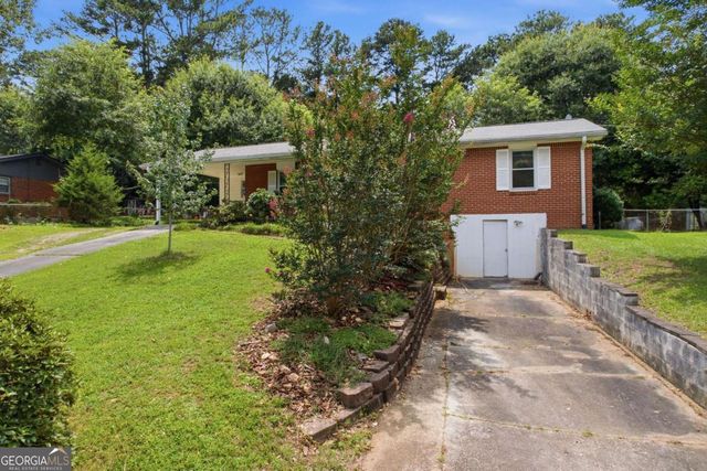 3576 Lakeshore Drive, Smyrna, GA 30082