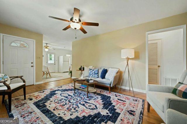3576 Lakeshore Drive, Smyrna, GA 30082