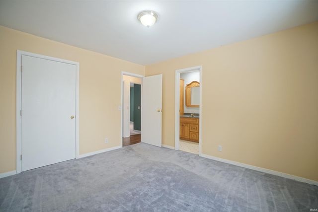 3844 E 400 N., Warsaw, IN 46582