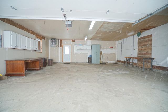 3844 E 400 N., Warsaw, IN 46582