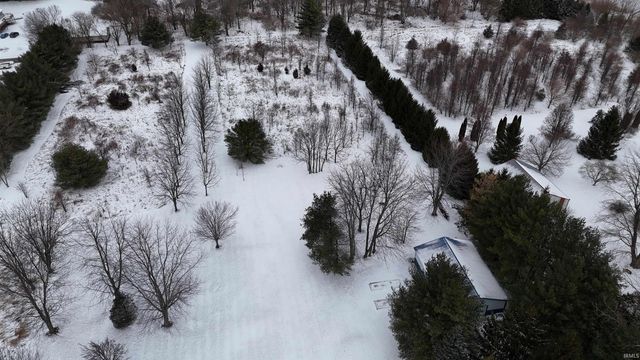 3844 E 400 N., Warsaw, IN 46582