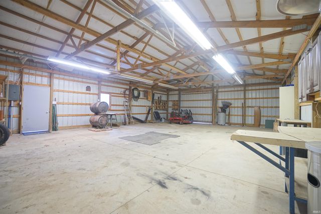 3844 E 400 N., Warsaw, IN 46582