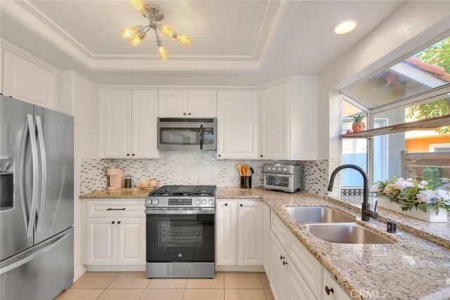 15681 Ladera Vista, Chino Hills, CA 91709