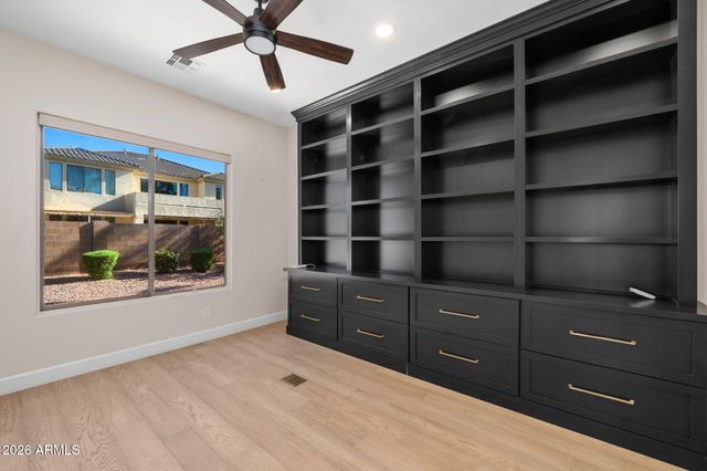 2517 S CONSTELLATION Way, Gilbert, AZ 85295