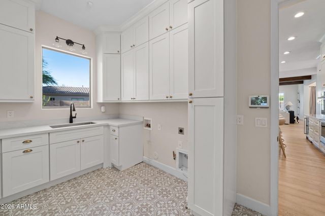 2517 S CONSTELLATION Way, Gilbert, AZ 85295