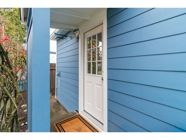 8609 Se FLAVEL St, Portland, OR 97266