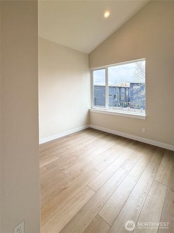 6949 42nd Avenue S, Seattle, WA 98118