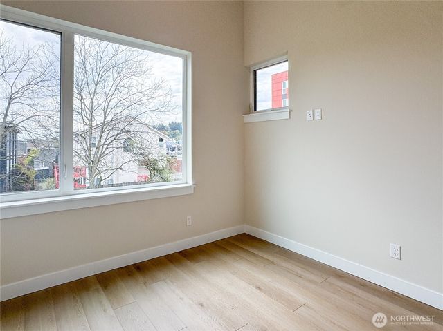 6949 42nd Avenue S, Seattle, WA 98118