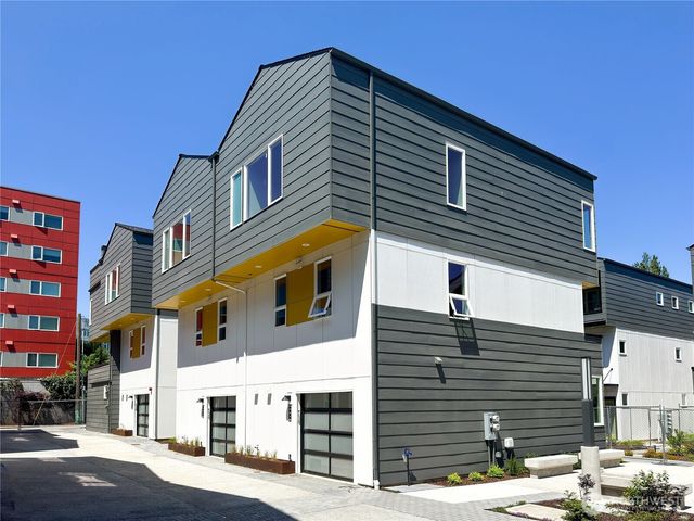 6949 42nd Avenue S, Seattle, WA 98118