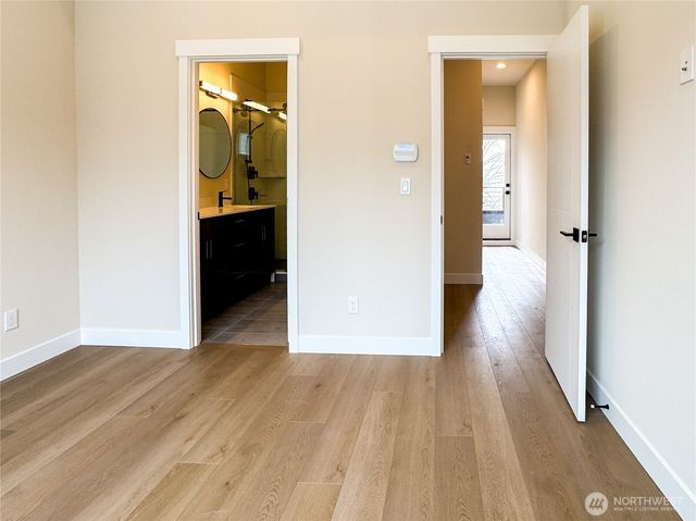 6949 42nd Avenue S, Seattle, WA 98118