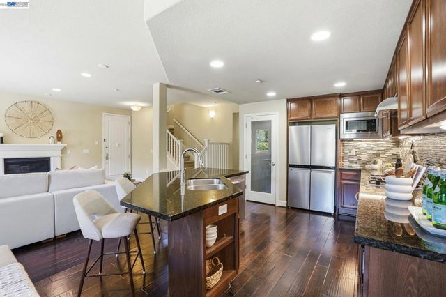 674 Selby Lane 4, Livermore, CA 94551