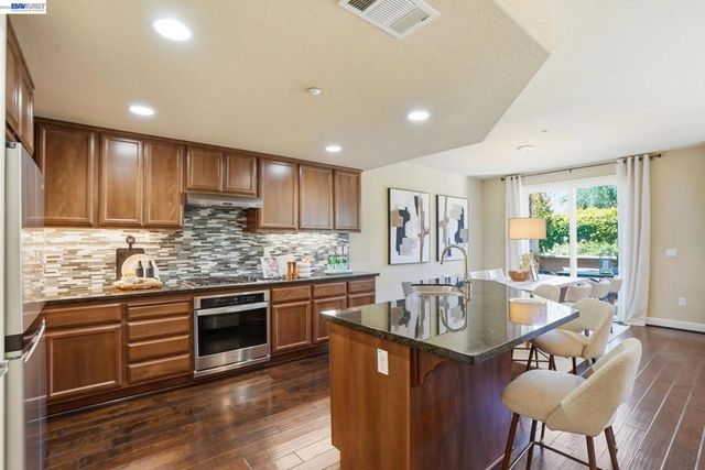 674 Selby Lane 4, Livermore, CA 94551