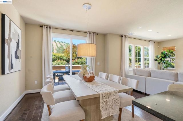 674 Selby Lane 4, Livermore, CA 94551