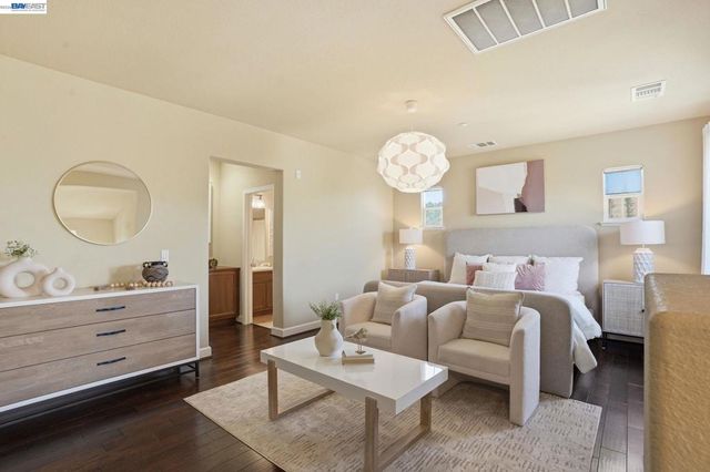 674 Selby Lane 4, Livermore, CA 94551