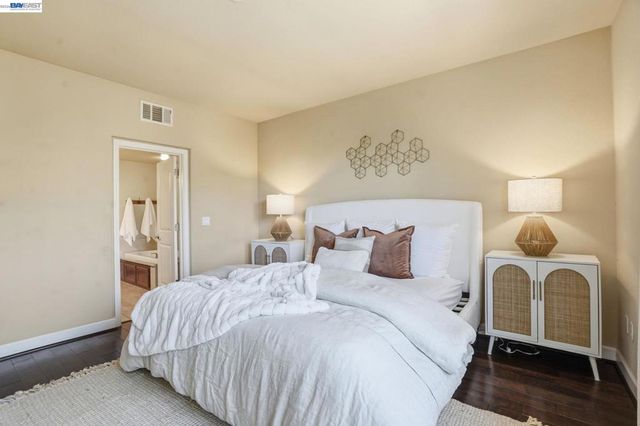 674 Selby Lane 4, Livermore, CA 94551
