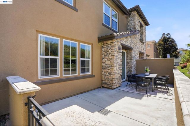 674 Selby Lane 4, Livermore, CA 94551