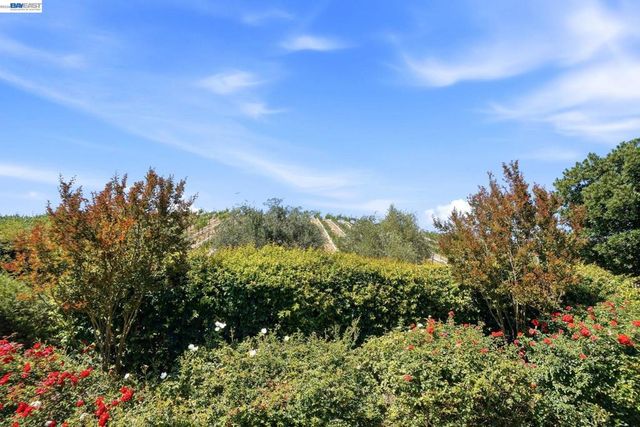 674 Selby Lane 4, Livermore, CA 94551