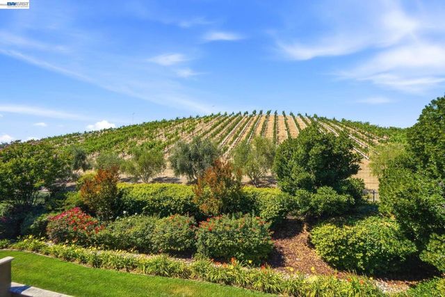 674 Selby Lane 4, Livermore, CA 94551