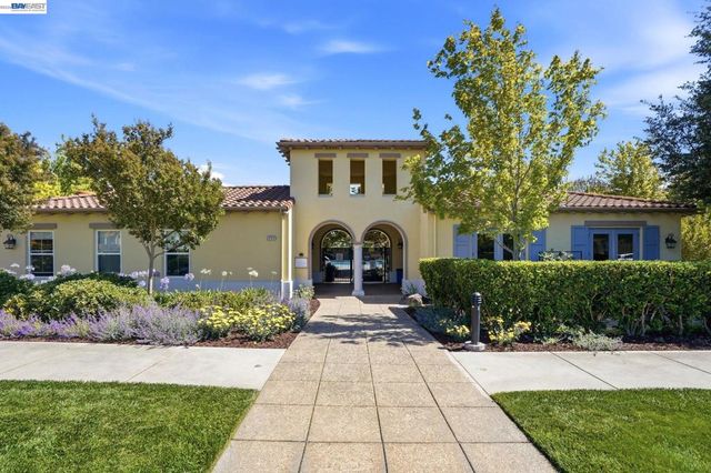 674 Selby Lane 4, Livermore, CA 94551