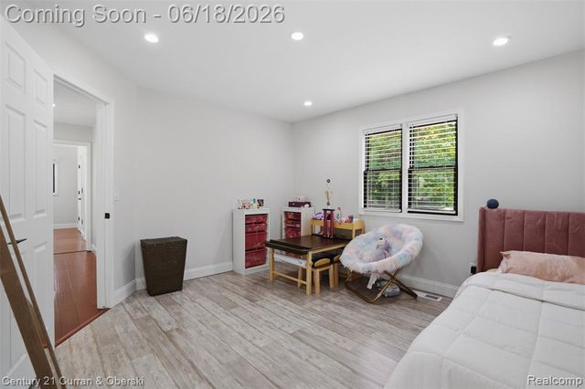 42149 Crestview Circle, Northville, MI 48168