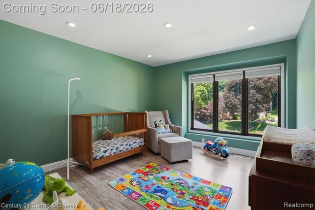 42149 Crestview Circle, Northville, MI 48168