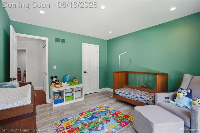 42149 Crestview Circle, Northville, MI 48168