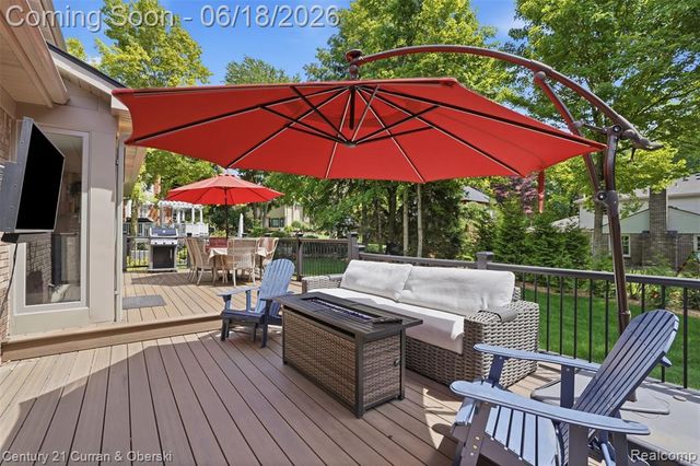 42149 Crestview Circle, Northville, MI 48168