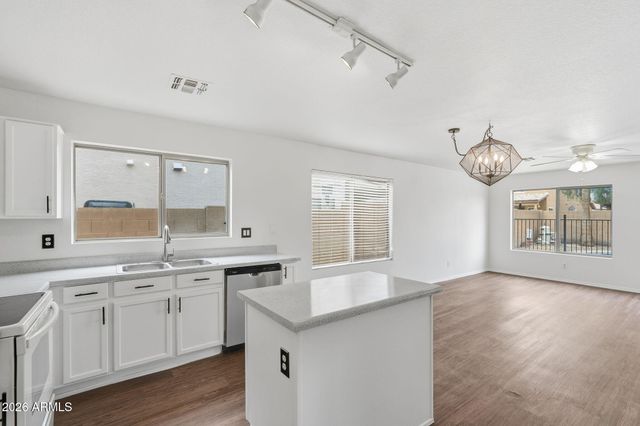 16218 W DAVIS Road, Surprise, AZ 85374